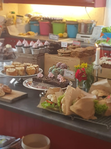 Hjort-Olârs kafé - Gastronomi och hotellverksamhet