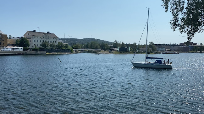 Opinii despre McDonald's Härnösand în Härnösand - Gastronomi och hotellverksamhet