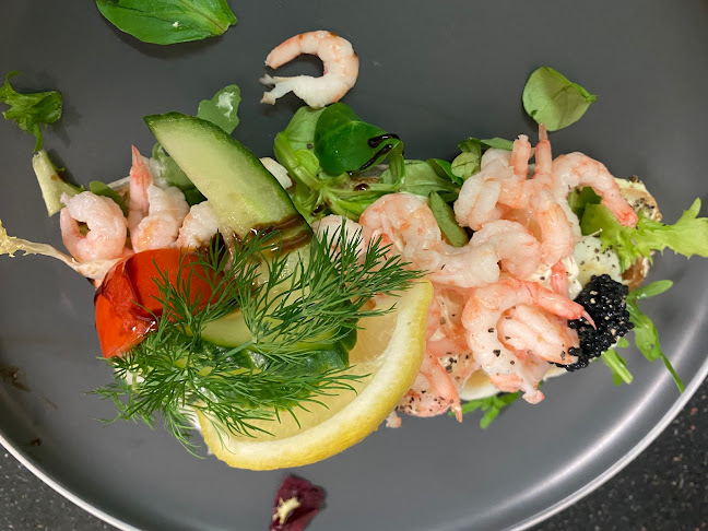 Opinii despre Limhamns Smörgåsbutik och Catering în Limhamn - Gastronomi och hotellverksamhet