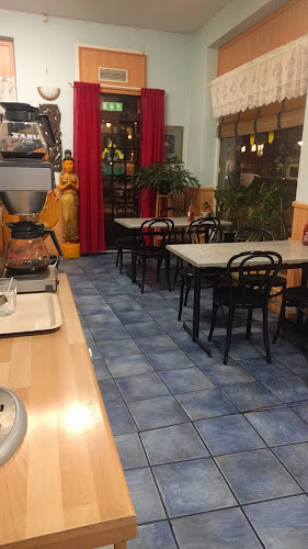 Toui's Thai Kök - Mölndal - Gastronomi och hotellverksamhet