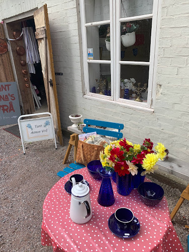 Tant Annas Vrå - Gastronomi och hotellverksamhet