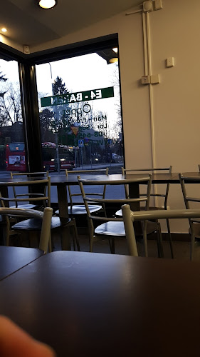 E4-baren - Gastronomi och hotellverksamhet