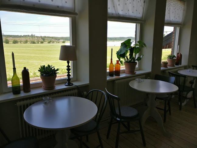 Grön Ko Café & Saluhall - Gastronomi och hotellverksamhet