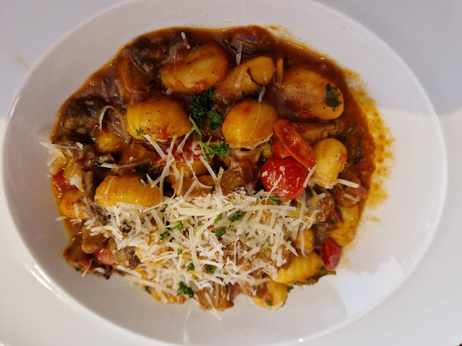 Restaurang Stäket & Valvino