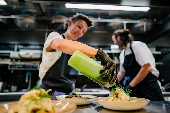 Universeum (RESTAURANG) Phone number