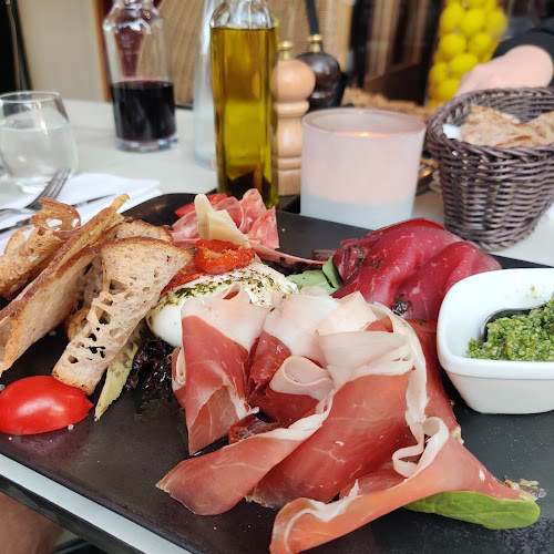 Comments and reviews of La Nonna