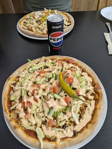 Pizza For You - Gastronomi och hotellverksamhet