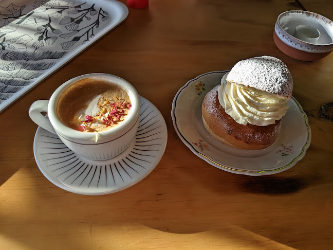 Comments and reviews of Godhem