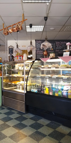 Opinii despre Café Rutiga Duken în Härnösand - Gastronomi och hotellverksamhet