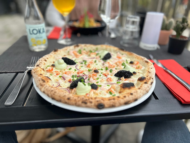 Opinii despre Vingårdens Bar & Bistro în Sjöbo - Gastronomi och hotellverksamhet