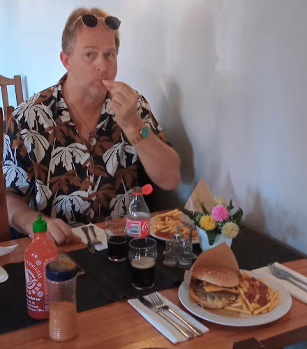 Opinii despre Hästtorgsgrillen/Davidsgrillen în Sölvesborg - Gastronomi och hotellverksamhet