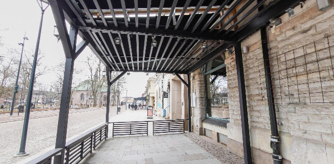 Opinii despre Black and White în Skövde - Gastronomi och hotellverksamhet