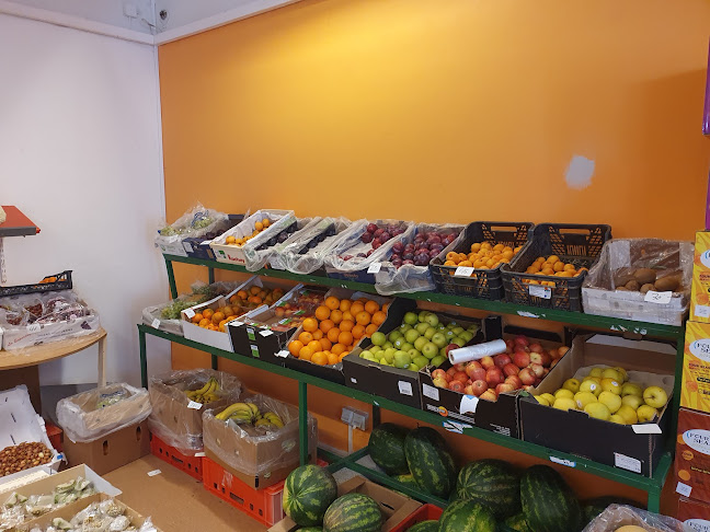 Uncle Salah - Gastronomi och hotellverksamhet