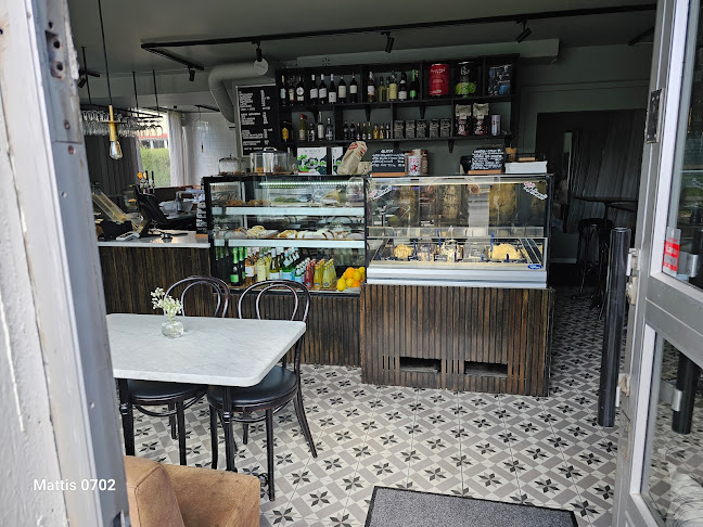 Deli Molinari Traneberg - Gastronomi och hotellverksamhet