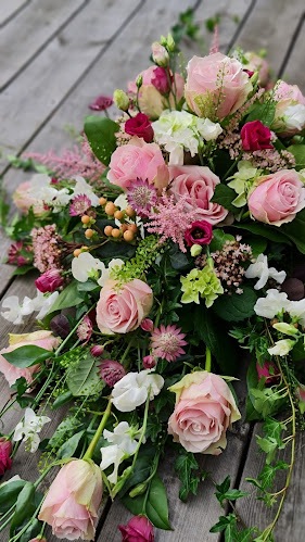 Comentarii opinii despre Flora By M - Blommor Värnamo