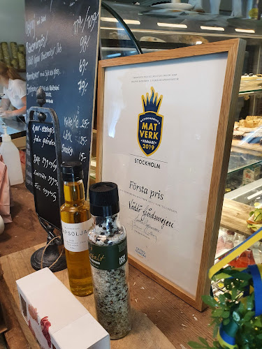 Väddö Gårdsmejeri - Gårdsbutik & Café