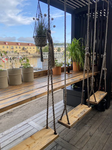 Hunker Junker - Gastronomi och hotellverksamhet