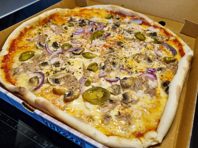 Lilla Farsta Restaurang & Pizzeria - Gastronomi och hotellverksamhet