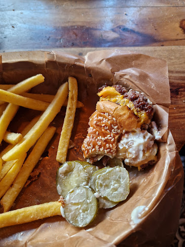 Opinii despre Mums Burgers în Hägersten - Gastronomi och hotellverksamhet