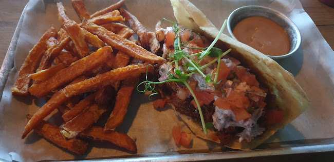 Smokey Dog - Gastronomi och hotellverksamhet