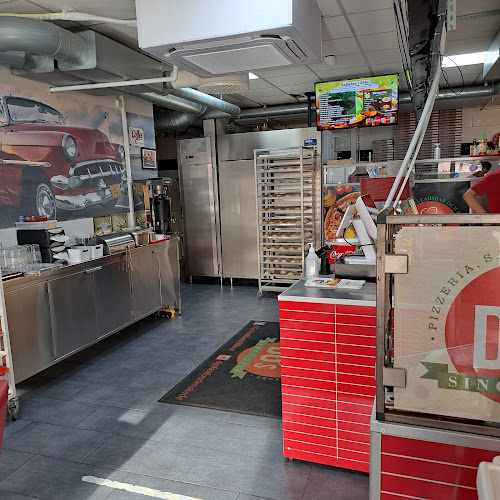 DG's Fastfood - Gastronomi och hotellverksamhet