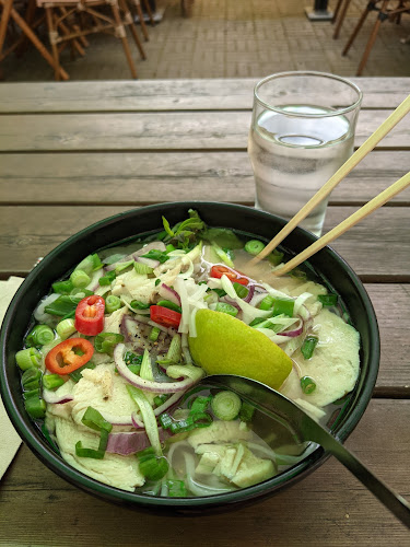 Nam Do - Gastronomi och hotellverksamhet