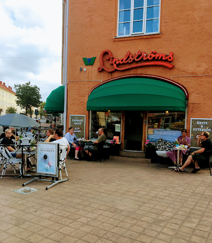 Lindströms Cafe & Konditori - Gastronomi och hotellverksamhet