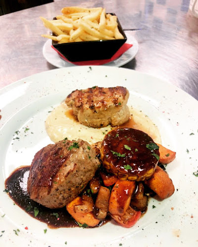 Rävens Bistro - Gastronomi och hotellverksamhet