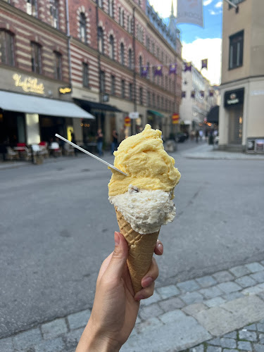 StikkiNikki Drottninggatan Open Times