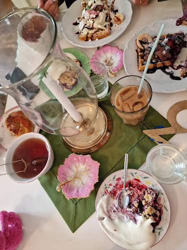 Prosten Pihls café - Gastronomi och hotellverksamhet