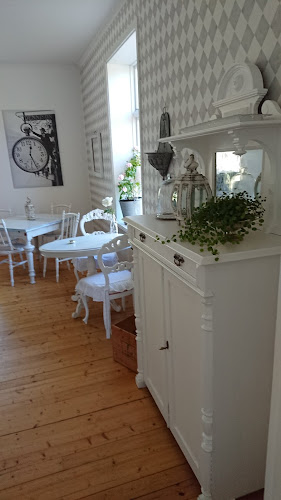 Bruks cafe - Gastronomi och hotellverksamhet