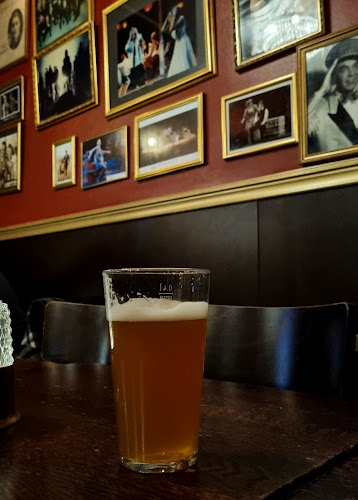 Comments and reviews of Stage Door