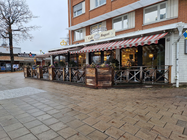 Comentarii opinii despre Delselius Konditori och Bageri