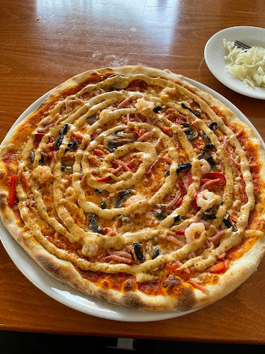 Restaurang & Pizzeria Beirut - Gastronomi och hotellverksamhet