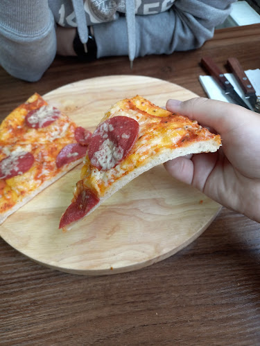 Milano pizzeria - Gastronomi och hotellverksamhet