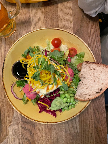 Mocca deli Västerås - Gastronomi och hotellverksamhet