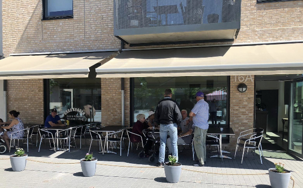 Bara pub och pizzeria