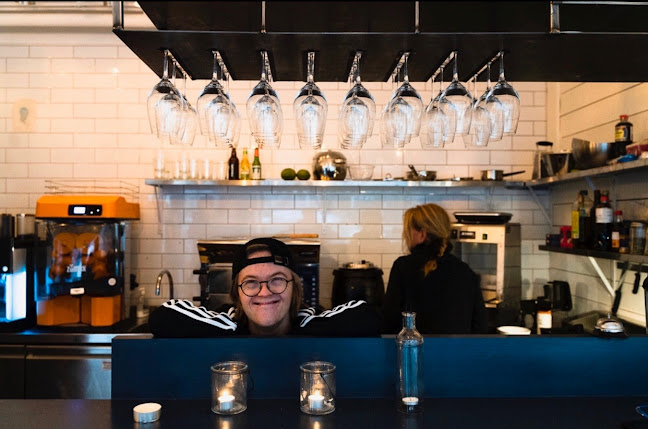 Benji's Restaurang & Bar - Gastronomi och hotellverksamhet