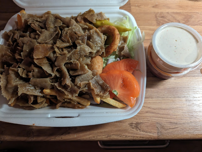 Roni's Kebab Bar - Gastronomi och hotellverksamhet