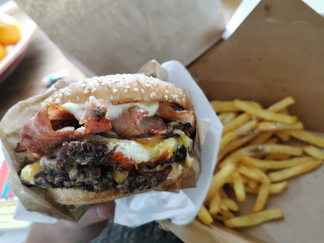 Comments and reviews of Hos Andrej