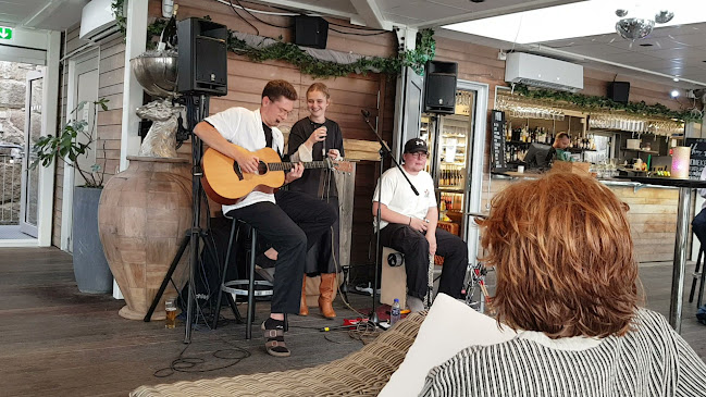 Comentarii opinii despre Fästningsterrassen