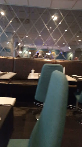 Aqua dinner & drinks