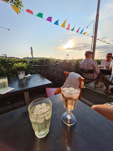 Comentarii opinii despre underBar