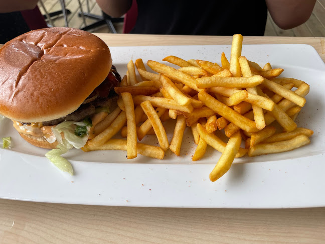 Comentarii opinii despre Hallstakrog