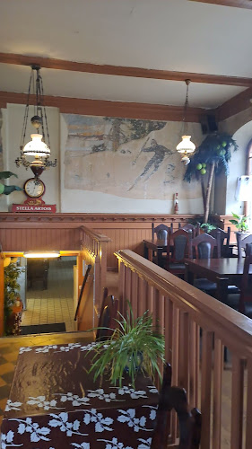 Lai Thai - Gastronomi och hotellverksamhet