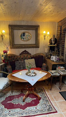 Tunnbygårdens "Gömda Skatter" - Gastronomi och hotellverksamhet