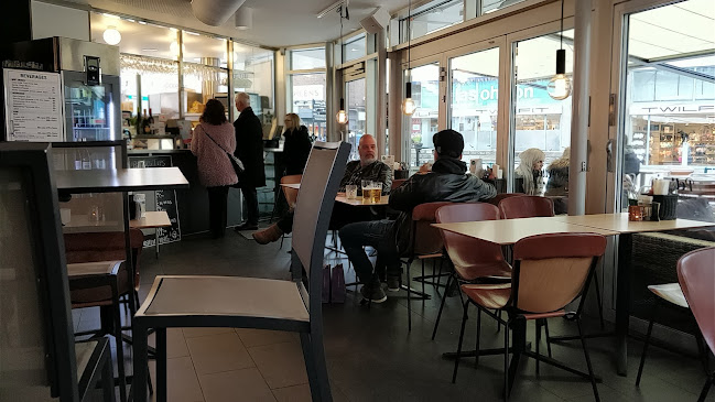 Petter´s Grill o Bar Phone number