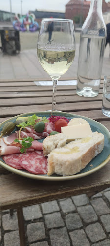 Opinii despre Swedish Wine Center în Malmö - Gastronomi och hotellverksamhet