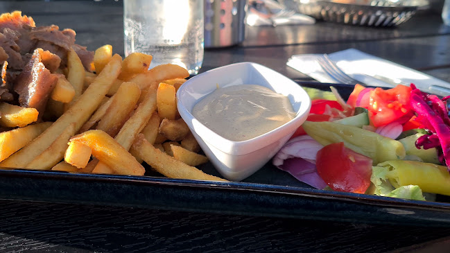 Opinii despre Borlänge Grill House în Borlänge - Gastronomi och hotellverksamhet