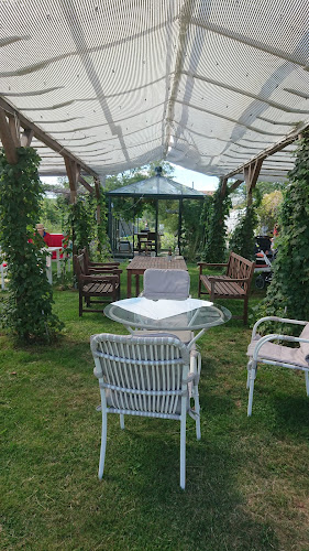 Hornuddens trädgård Phone number